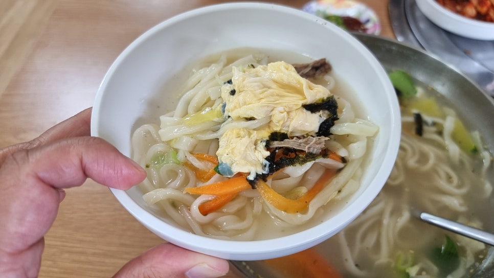 홍칼국수 이미지