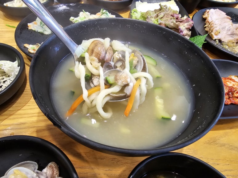 상상보쌈칼국수 이미지