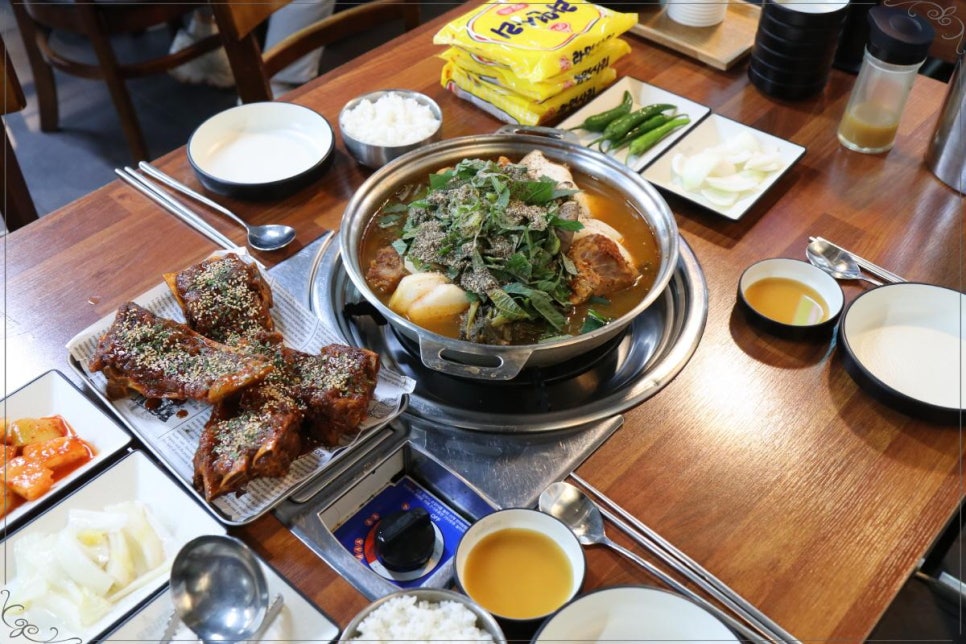 무청감자탕 이미지