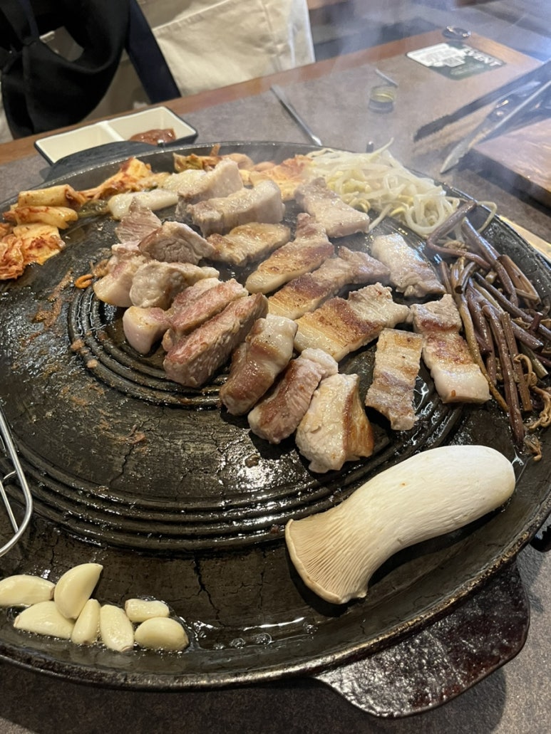 솥뚜껑수산 이미지