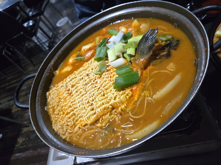 초밥파는 횟집 이미지