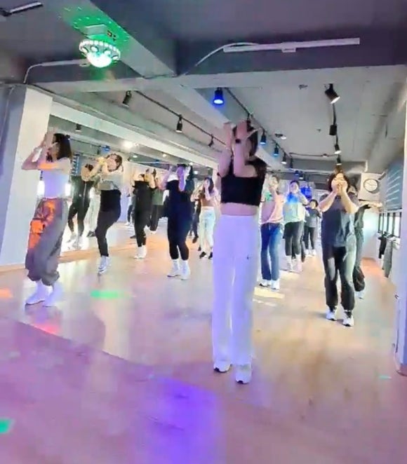 안은영댄스플러스 이미지