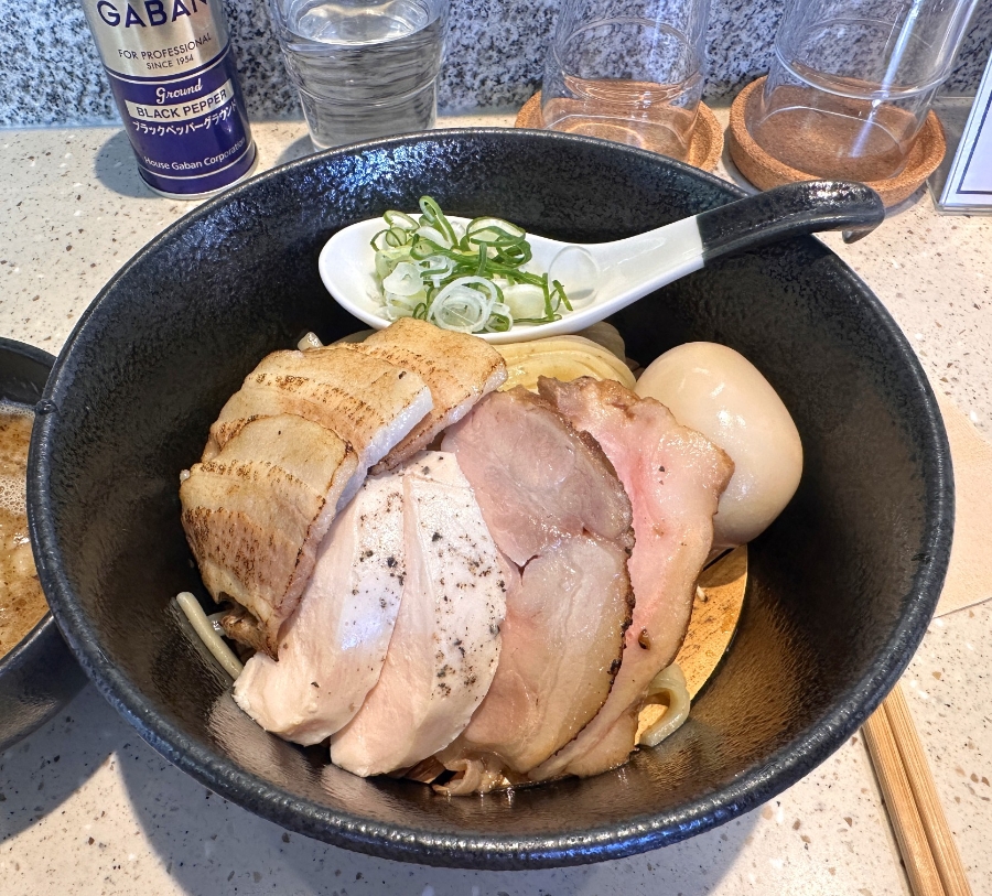 윤멘 이미지