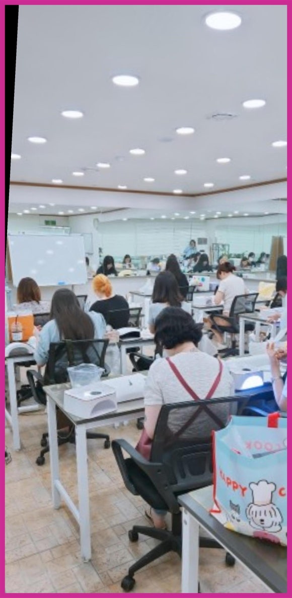 트렌미뷰티아카데미미용학원 이미지