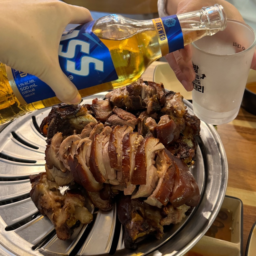 황토숯가마로구운족발 이미지