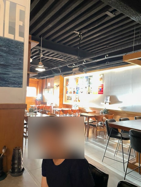 오늘만사는청년 이미지