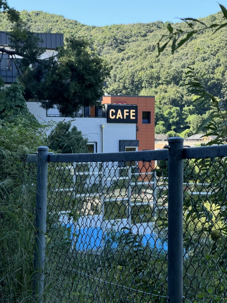 여기;뉸 이미지
