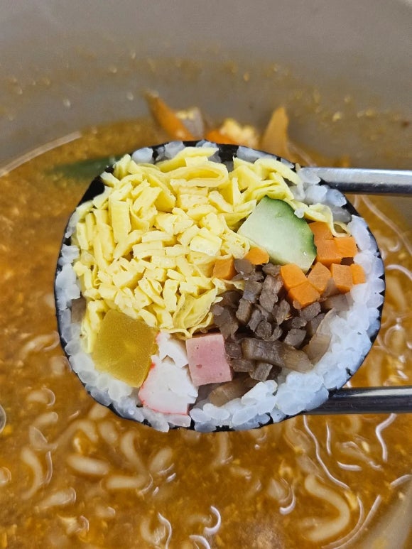 본좌김밥왜관점 이미지