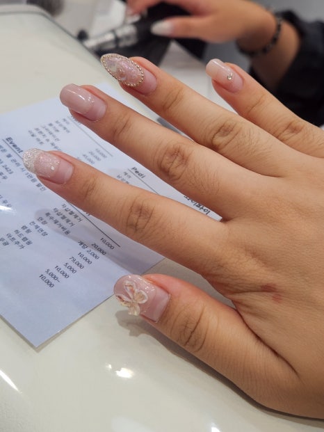 레브리네일 이미지