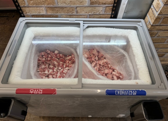 애국돼지 이미지