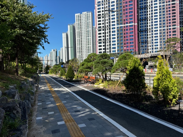 그린 숲 이미지