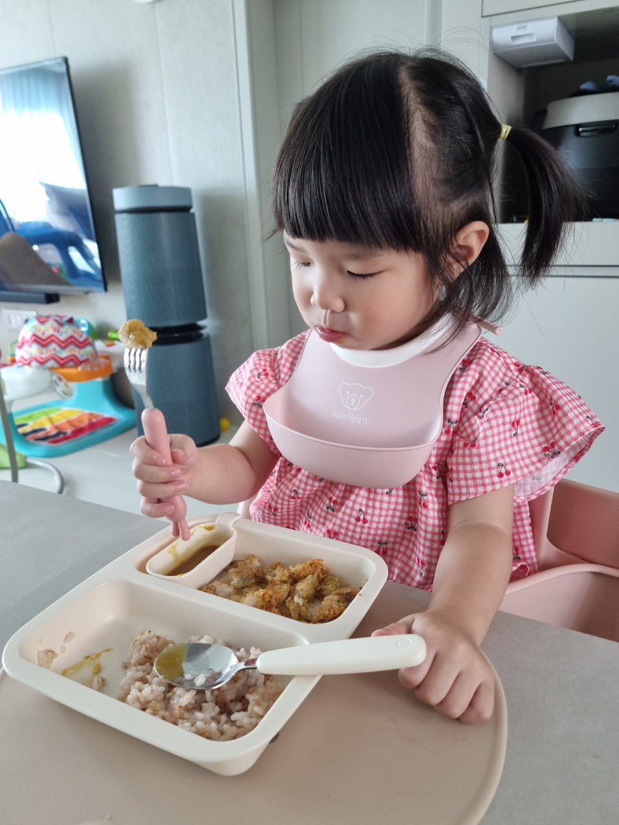 나희치킨 이미지