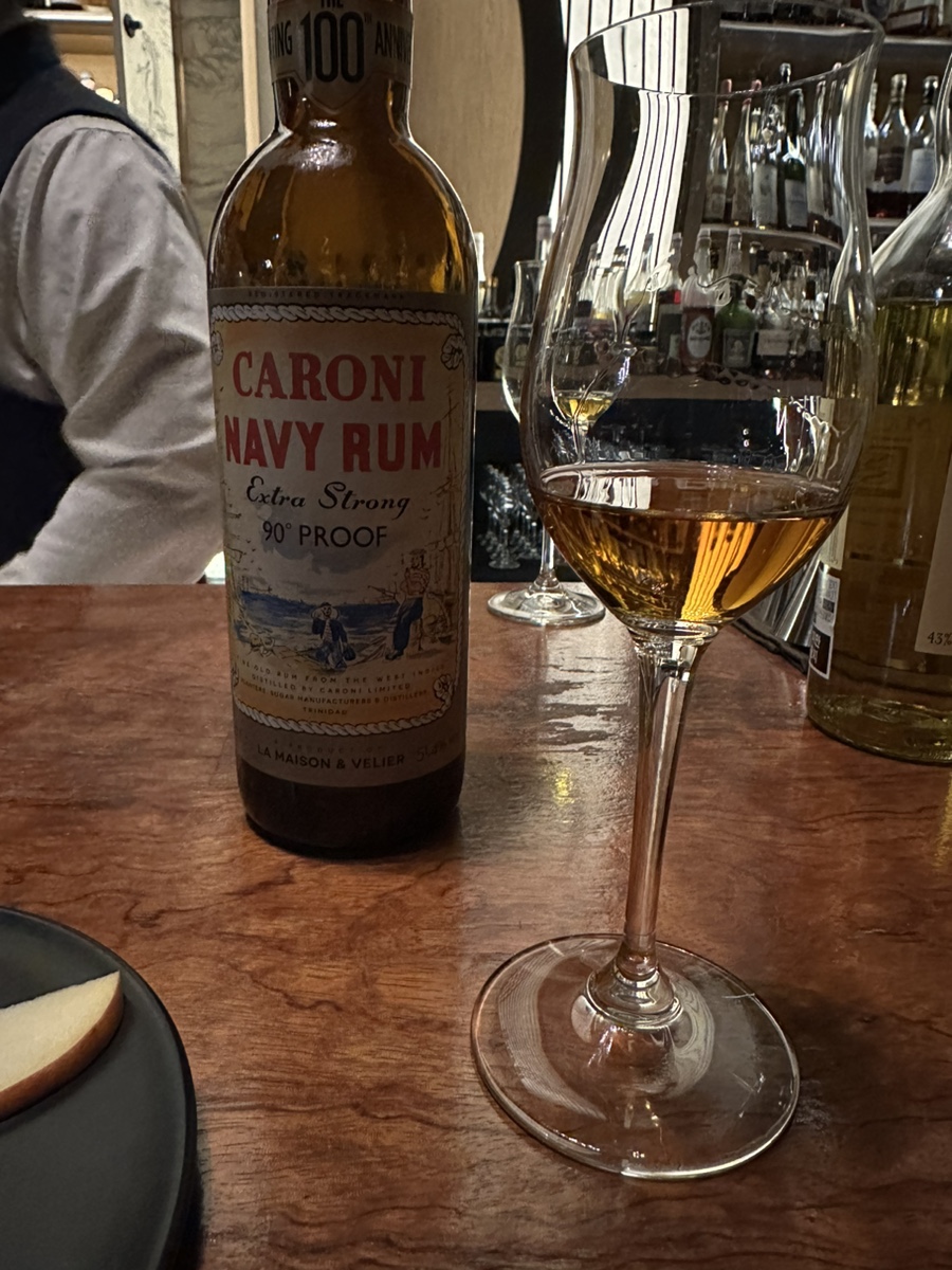 카로니(CARONI) 이미지