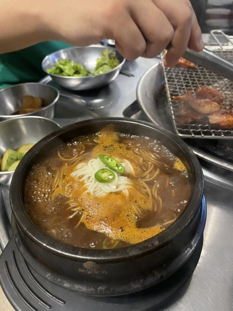 형제참숯화로구이 이미지