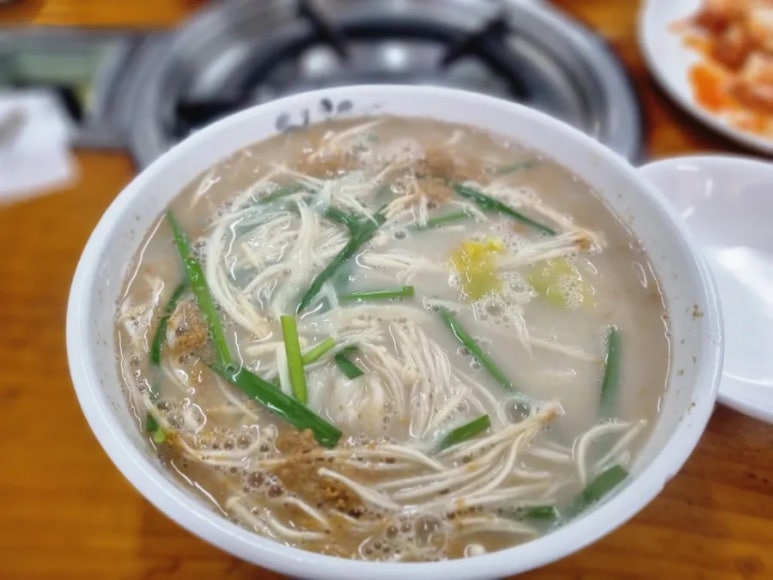 엄마손칼국수 이미지