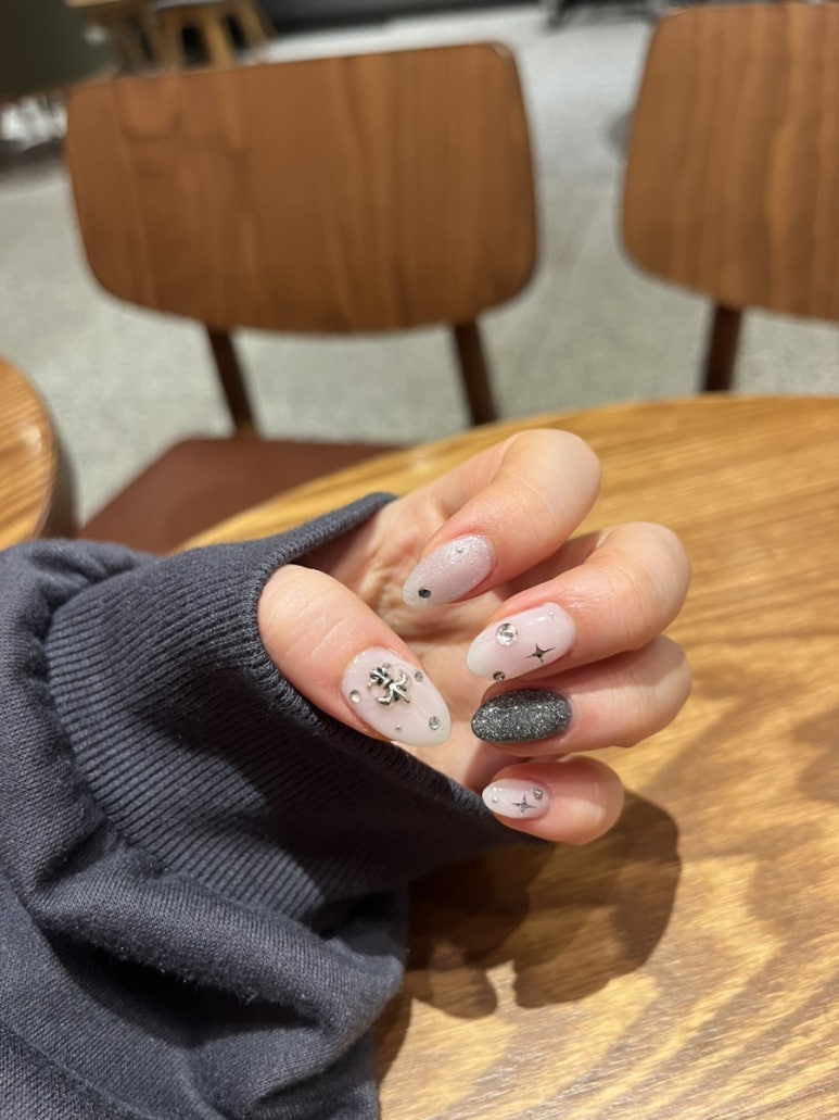 니유네일 이미지