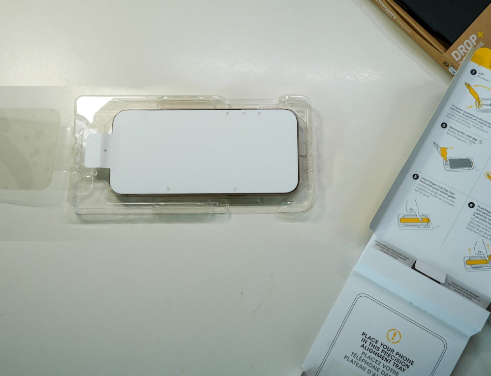 오터박스 아이폰 16프로 맥스 케이스 추천  "비건가죽 시메트리 캑터스레더 (OtterBox Symmetry Cactus Leather)케이스" 이미지 6