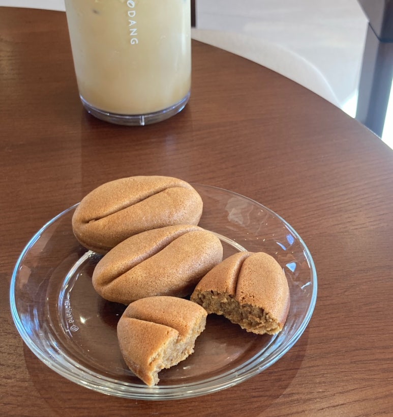 두부커피콩빵 이미지