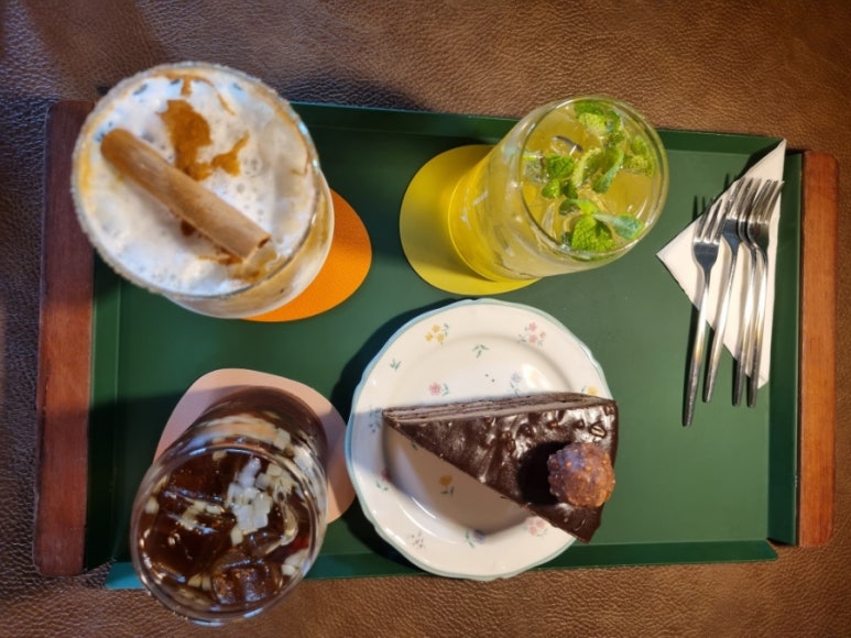 사막여우 로스터리카페 이미지