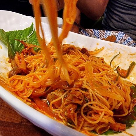 치킨왕 김닭구 이미지