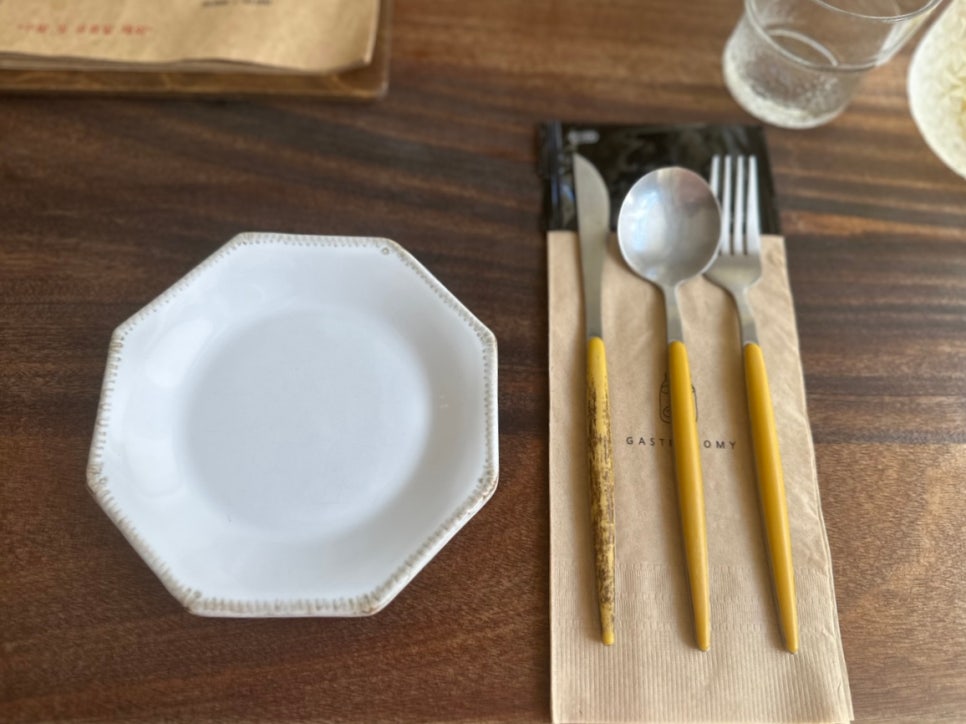 꼬니숑 이미지