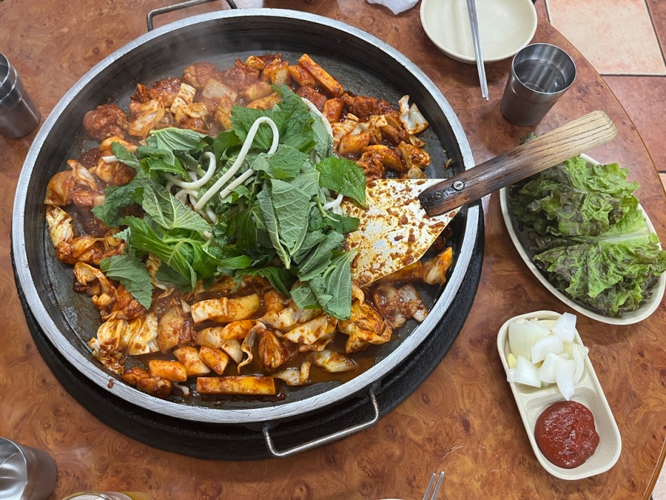 빨강머리이모닭갈비 이미지
