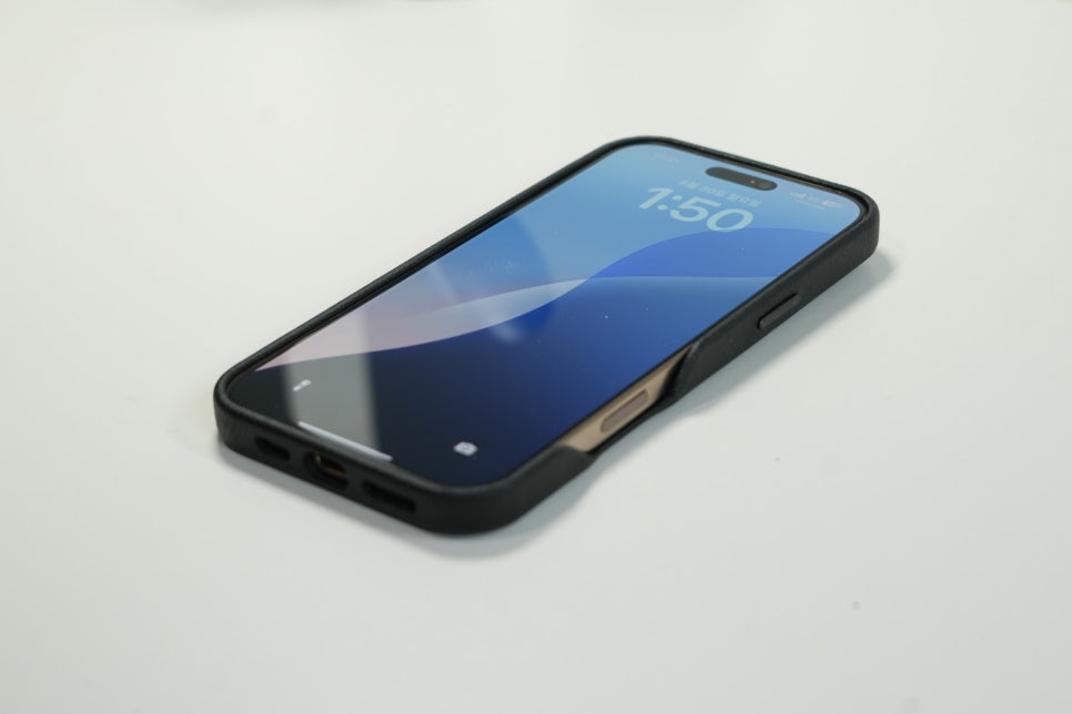 오터박스 아이폰 16프로 맥스 케이스 추천  "비건가죽 시메트리 캑터스레더 (OtterBox Symmetry Cactus Leather)케이스" 이미지 16