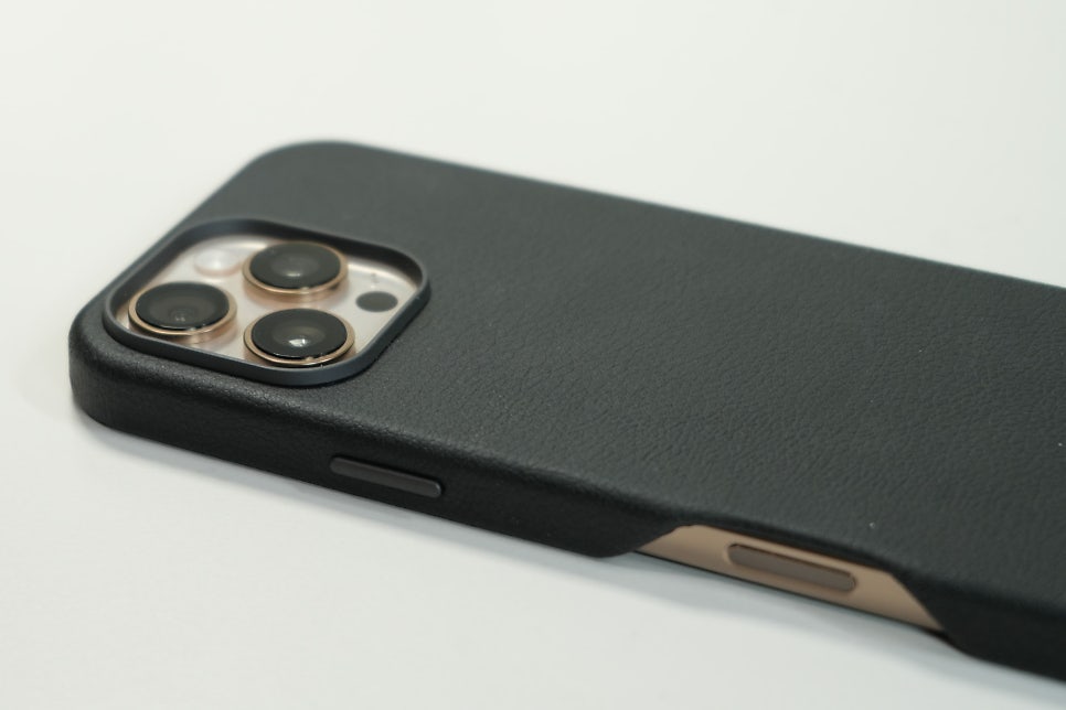 오터박스 아이폰 16프로 맥스 케이스 추천  "비건가죽 시메트리 캑터스레더 (OtterBox Symmetry Cactus Leather)케이스" 이미지 17
