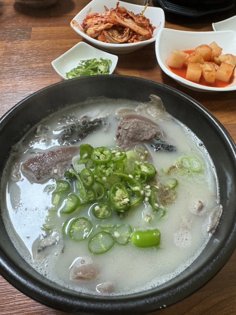 가마솥투뿔곰탕양곰탕 이미지