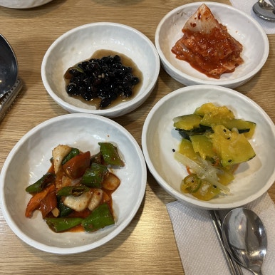 가마솥 콩 품었네 이미지
