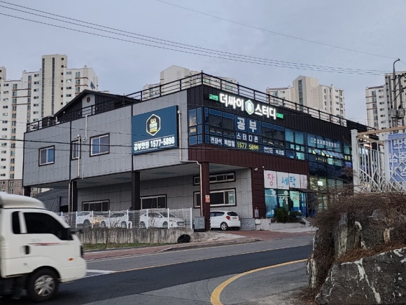 더싸이스터디카페진주금산점 이미지