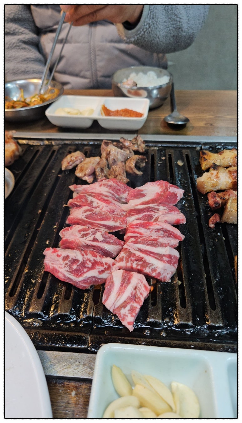 제주똥돼지 이미지