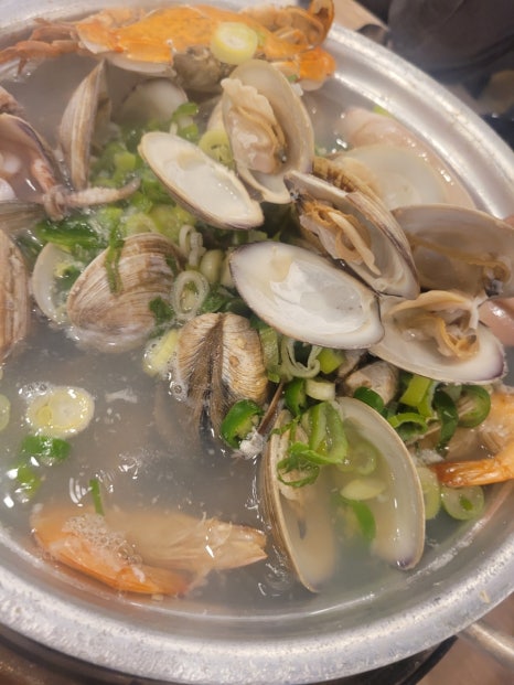 해물왕창손칼국수조개전골 이미지