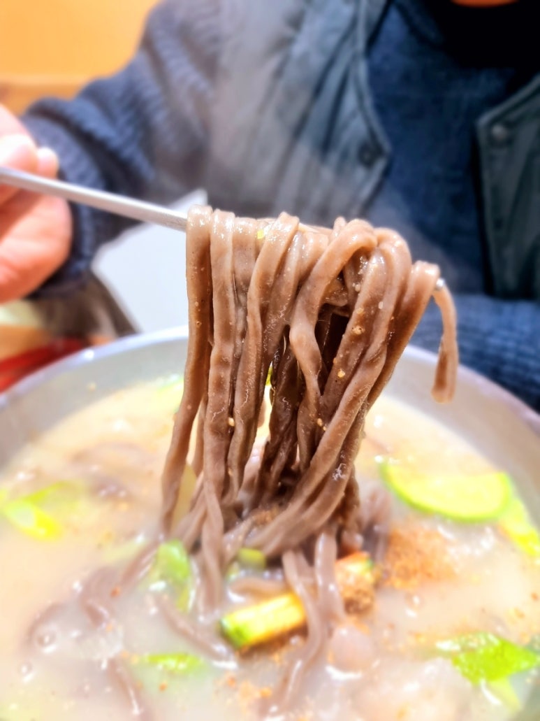 메밀밭옹심이칼국수 이미지