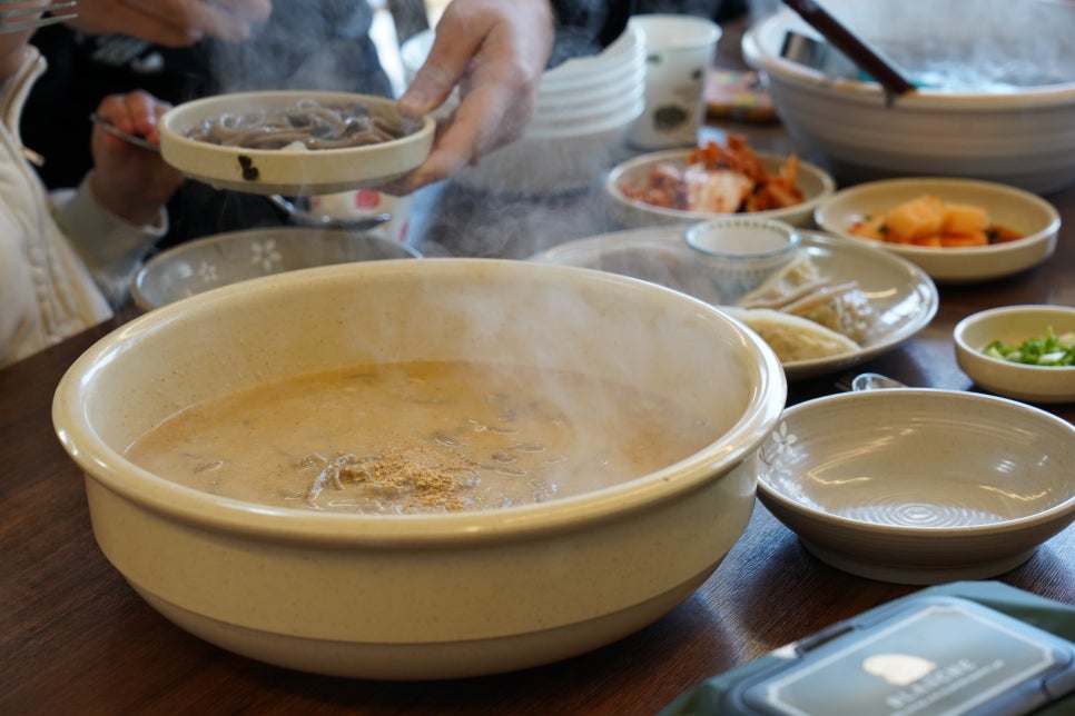 산아래메밀집 이미지