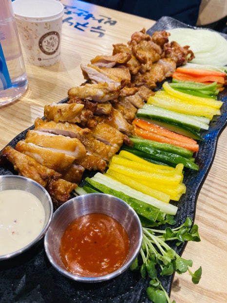 누구나홀딱반한닭수원화서점 이미지