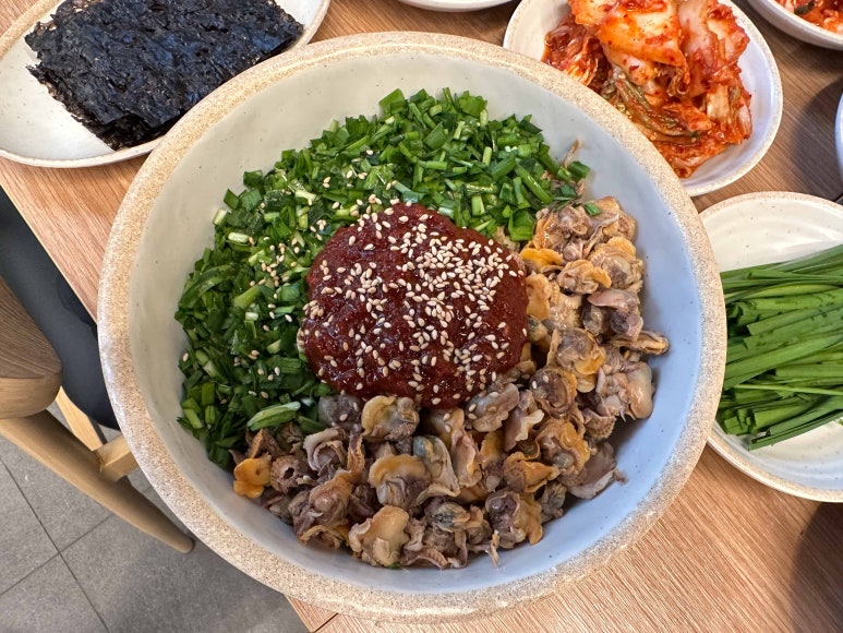 엄마손 팥칼국수 바지락칼국수 이미지