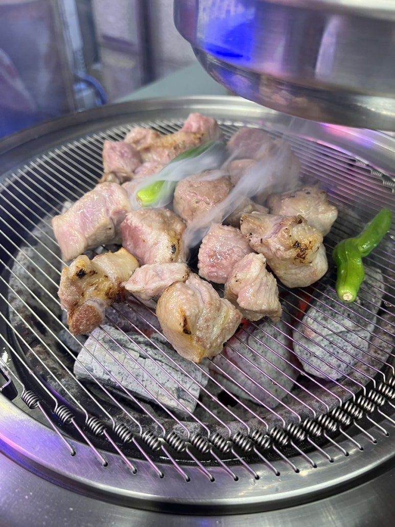 뚱삼집 이미지