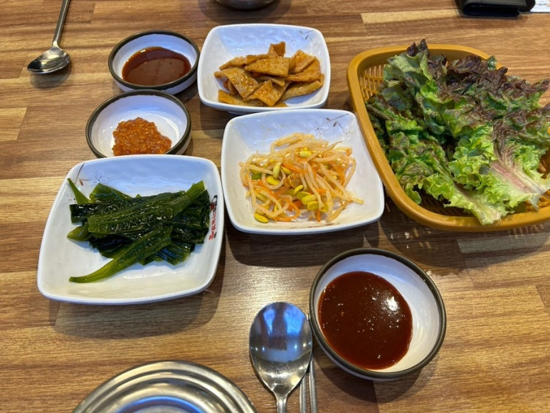 돈통마늘보쌈 안산시청점 이미지