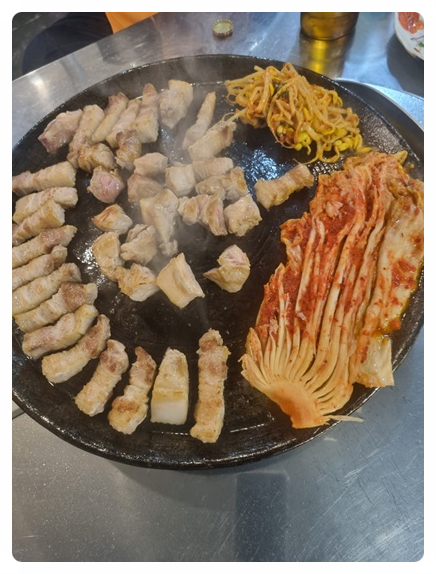 할매솥뚜껑삼겹살 이미지