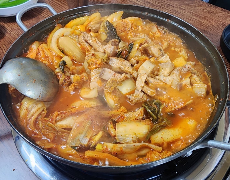 원조생고기 두루치기전문 이미지