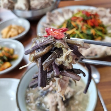 제주접작뼈국 이미지
