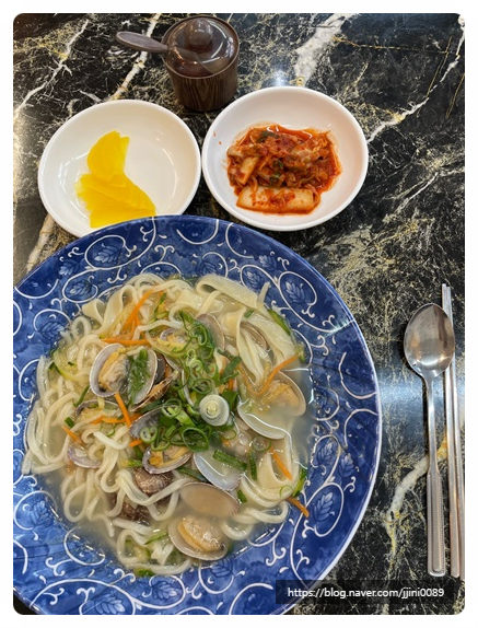 고전칼국수 이미지