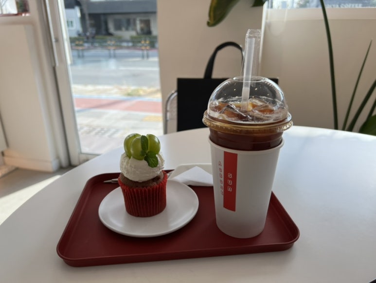 어거스트썬 이미지