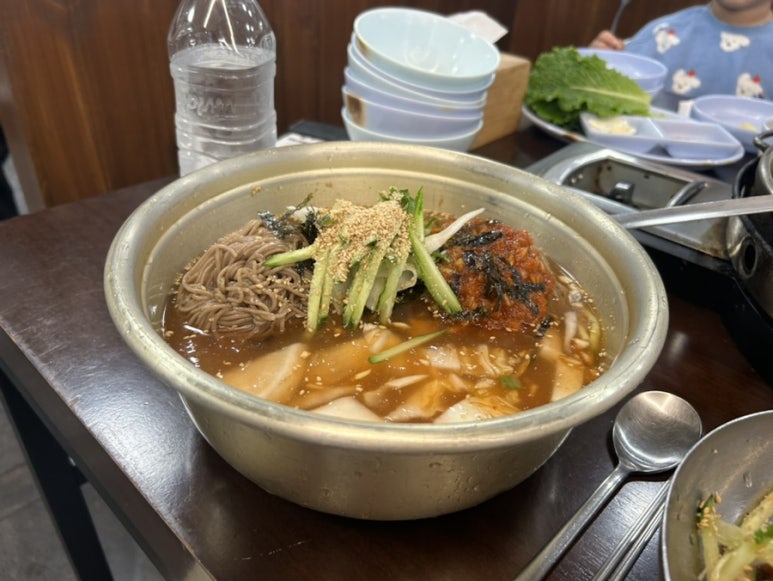 양푼 국물 닭갈비 이미지
