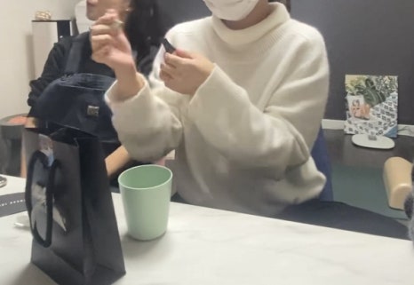 가벼운사치 이미지