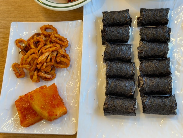 충무김밥손칼국수 이미지