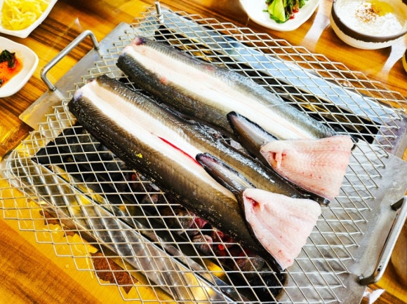 강쇠풍천숯불장어 이미지