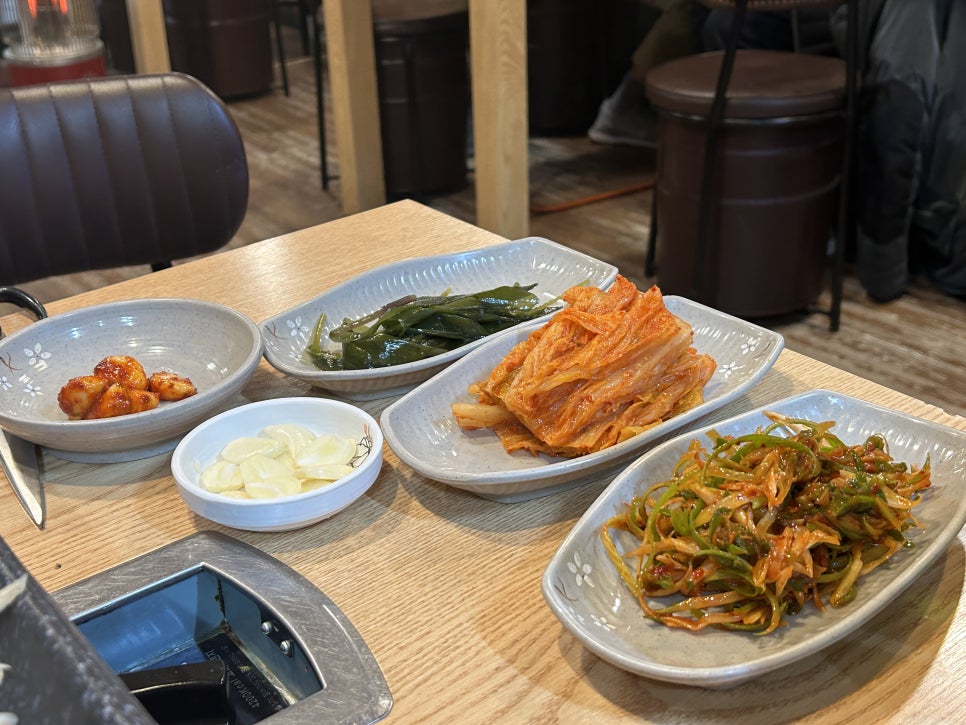 묵은지삼겹살꿀꿀이네 이미지