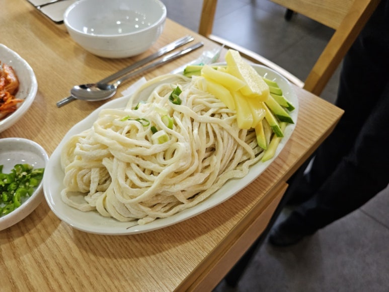 즉석해물손칼국수 이미지